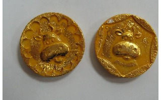 Магнит "Золотые монеты с быком" 086004