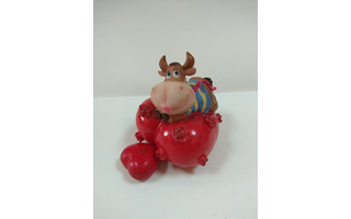 Сувенир "Бычок лежит на сердце" 076336